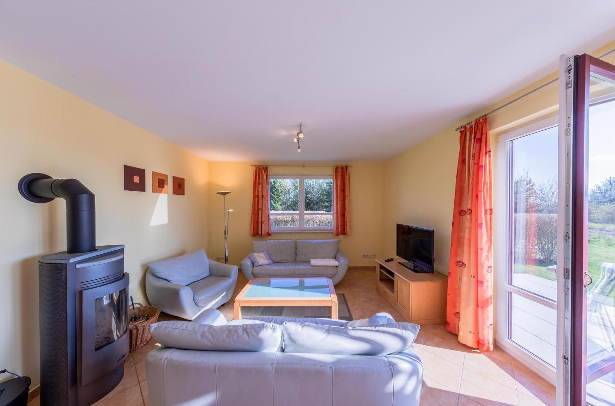 Storchenruh- Familienfreundliches Ferienhaus Mit Terrasse & Direkter Golfplatzlage Göhren-Lebbin Esterno foto